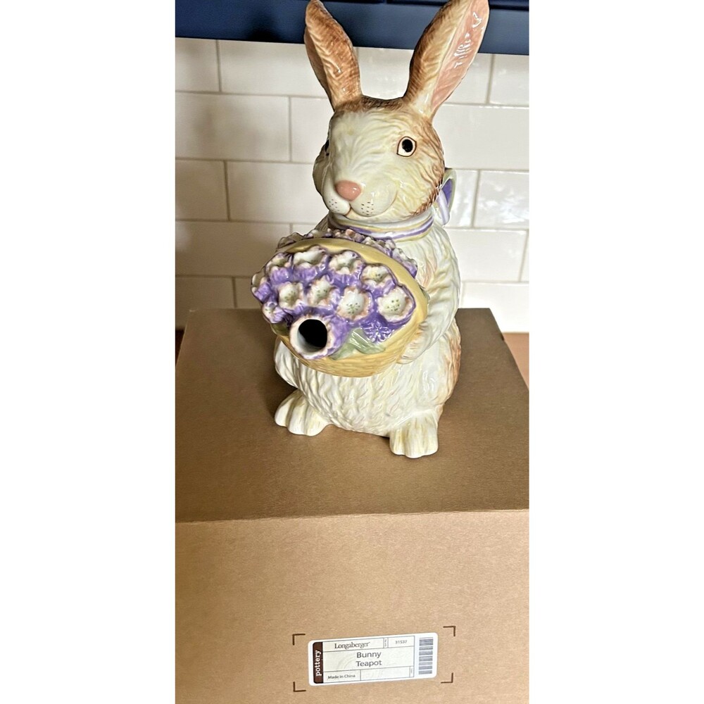 Beautiful Longaberger Pottery Bunny Rabbit Teapot Spring Summer Easter 2006